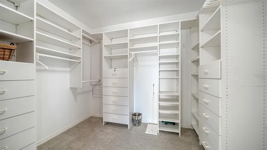 Walk-in closet