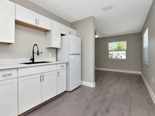 Unit 6205 - Kitchen