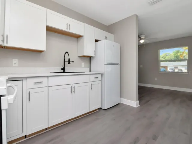 Unit 6205 - Kitchen