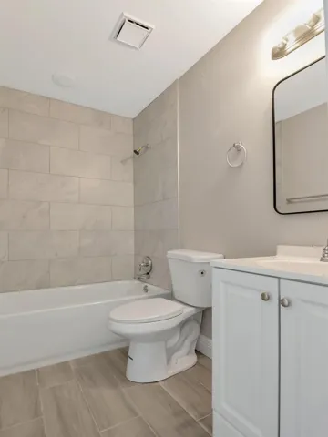 Unit 1207 - 2nd Bathroom