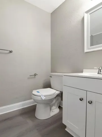 Unit 6205 - Primary Bathroom