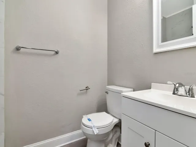 Unit 6205 - Primary Bathroom