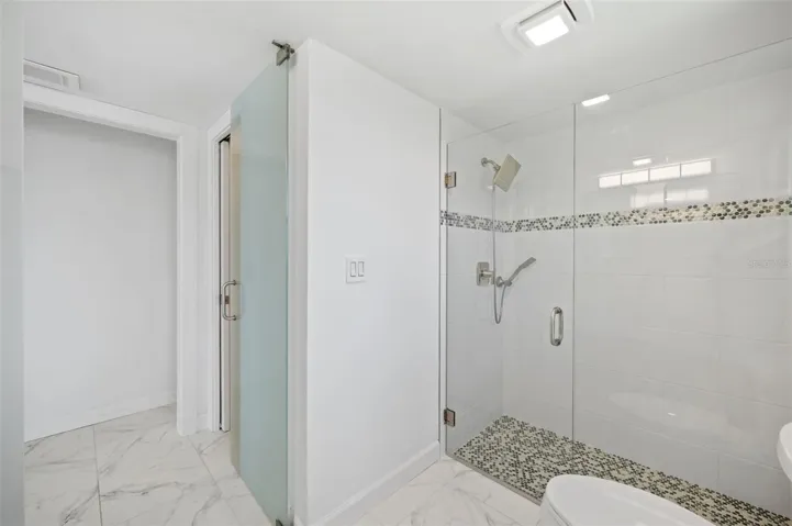 Main floor primary bath