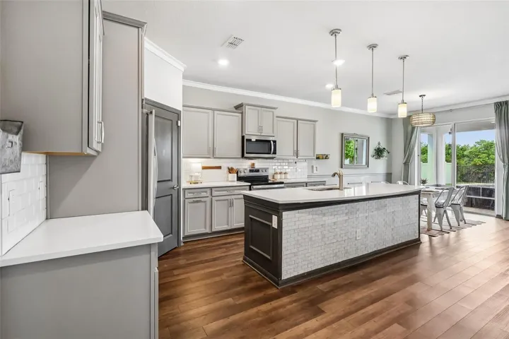 Spacious Kitchen with quartz counters and lots of space