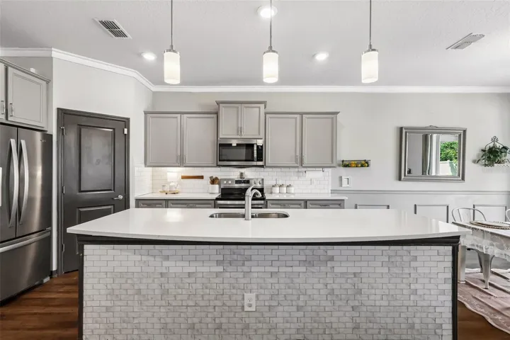 Beautifully designed with plenty of storage and large pantry