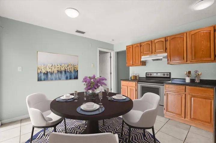 645 Kitchen, Virtual Staging