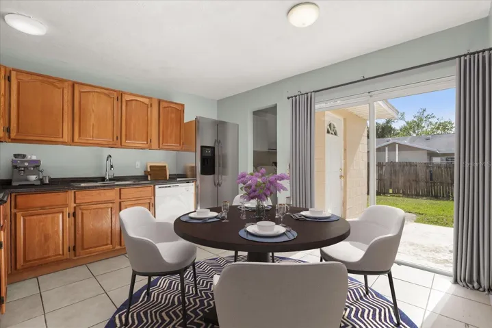 645 Kitchen, Virtual Staging