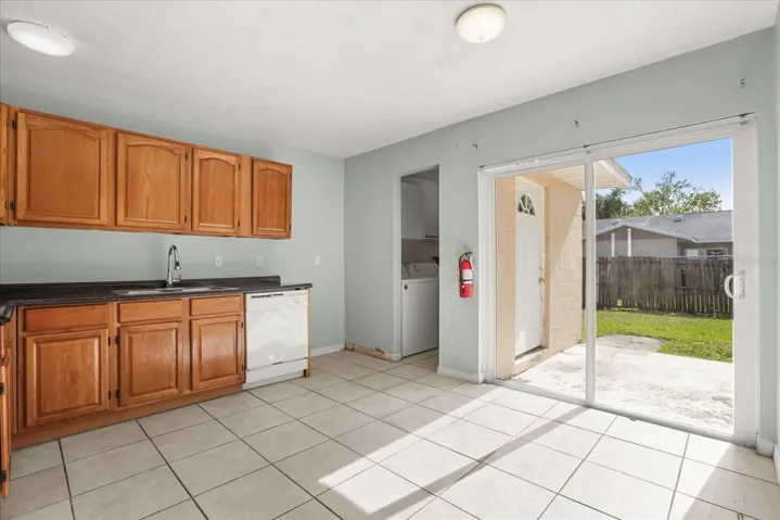 645 Kitchen