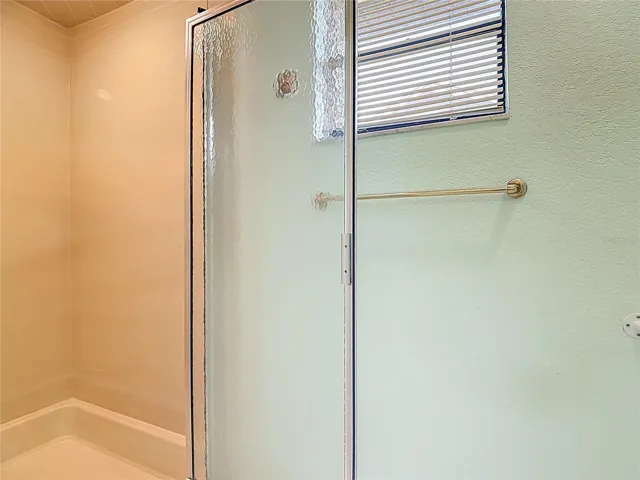 Walk in Shower.