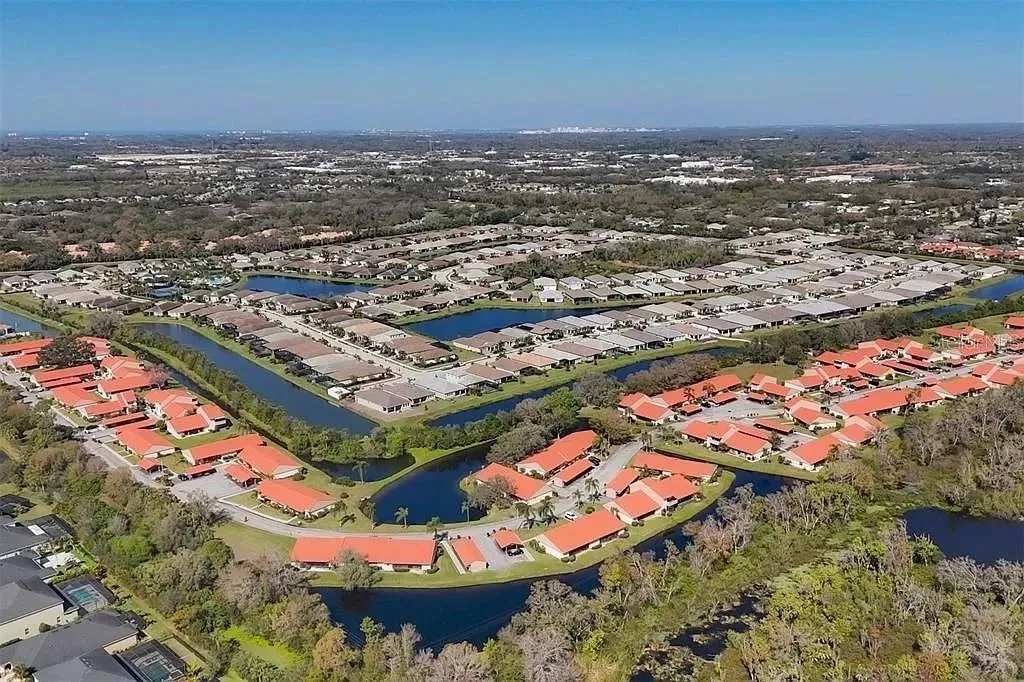 Aerial View of the Sunrise Golf Club Community