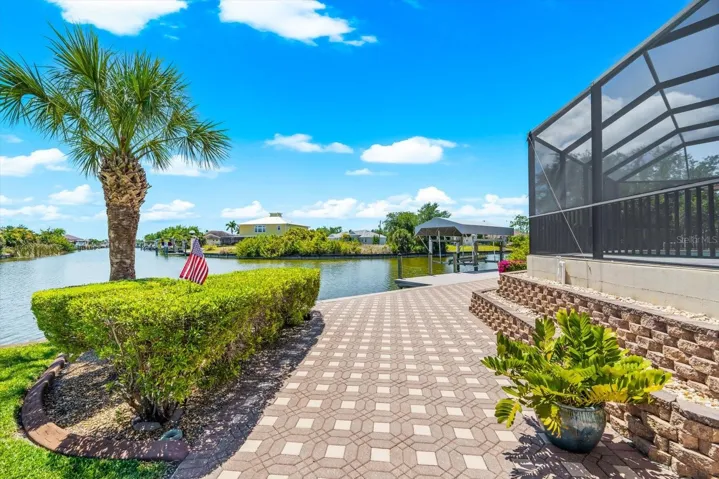 Scenic Wrap Around Pathway
