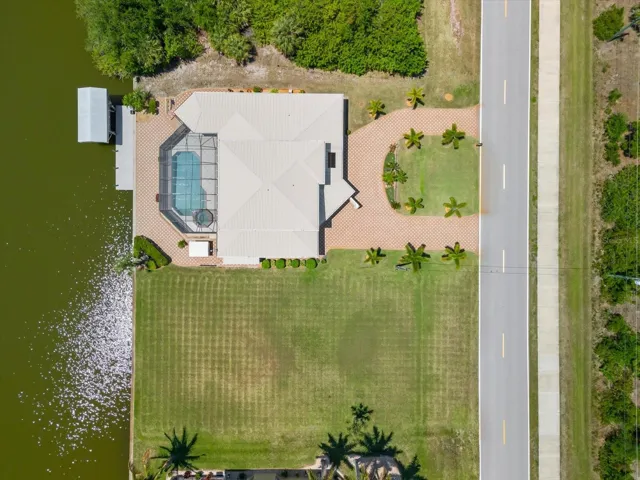 Expansive Waterfront Estate On A Double Lot