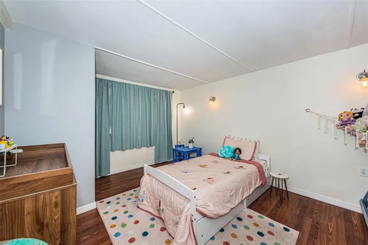 Second bedroom