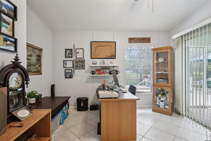 Study/Den Flex space