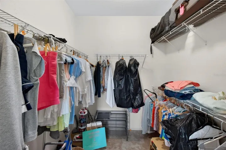 walk-in closet