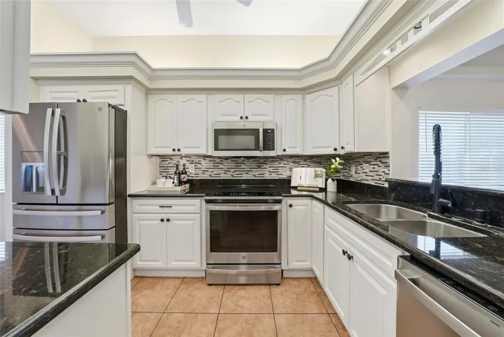 2024 Fridge & Stove, 2021 Dishwasher