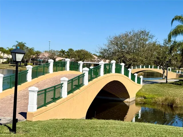 VW Bridges