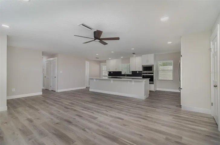 Living/Kitchen