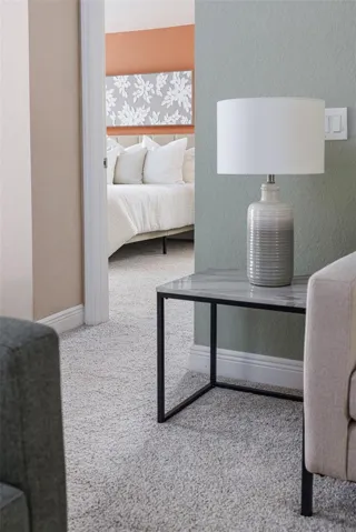 peekaboo into the primary suite
