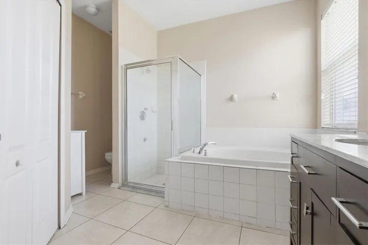 Primary Ensuite Bathroom - Downstairs