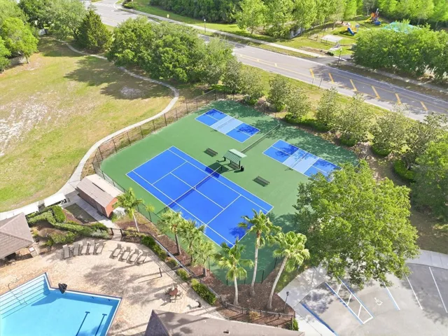 Community Tennis and Pickle Ball Courts