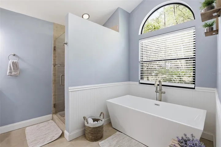 Owners Bath