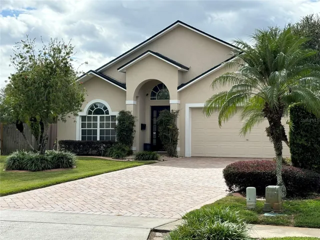 Beautiful Curb AppealPaver Driveway