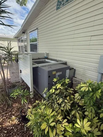 AC UNIT