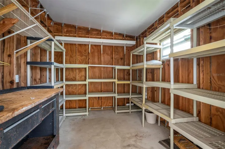 Large workshop/shed