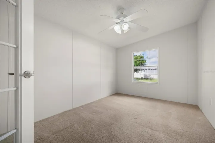Third Bedroom / Den No closet