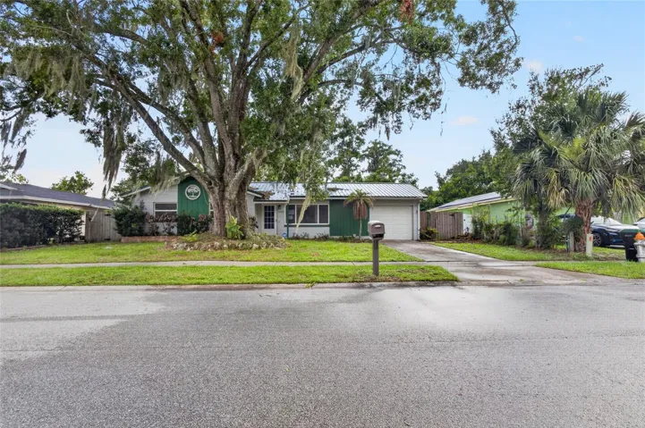 Your Beautiful Winter Park Home with a Pool