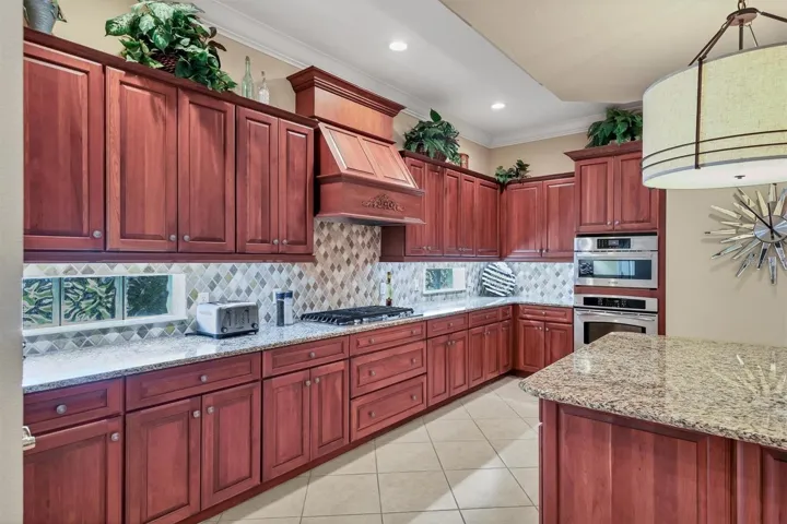 lots of counter space