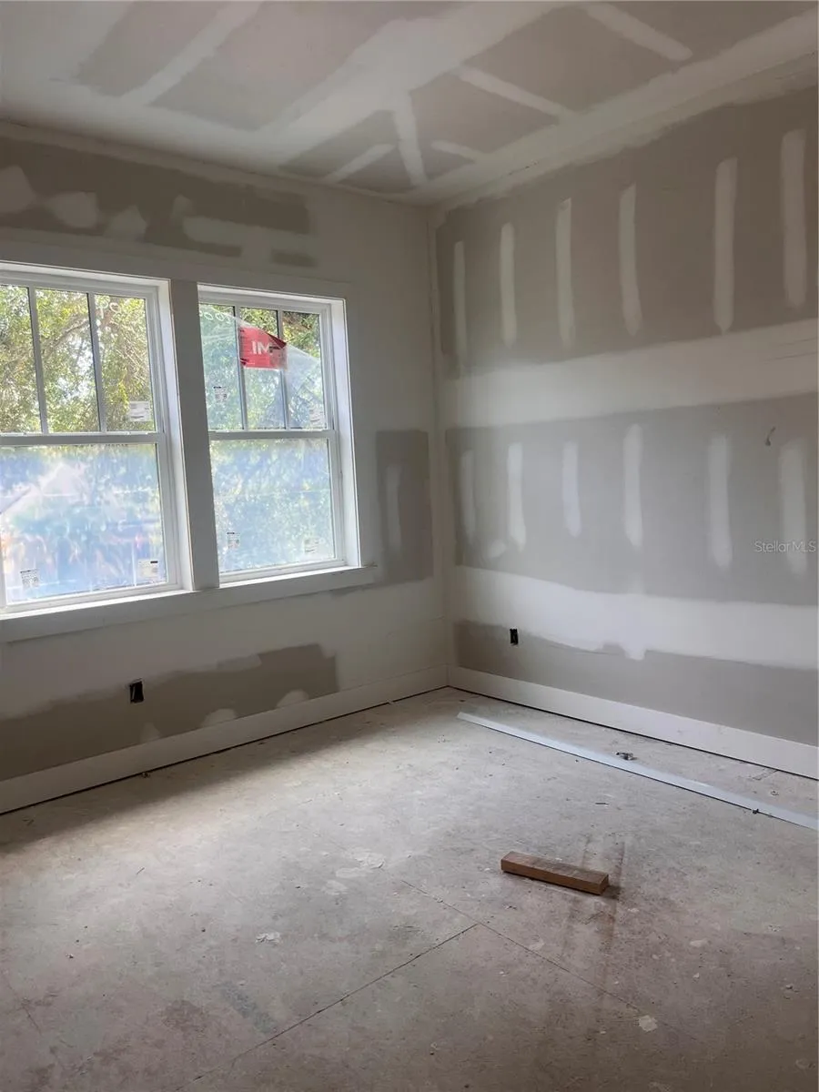 Upstairs bedroom 2