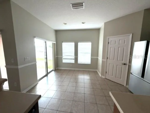 Eating Area/Dinette