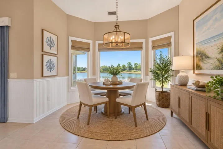 Breakfast nook/dining area virtually staged