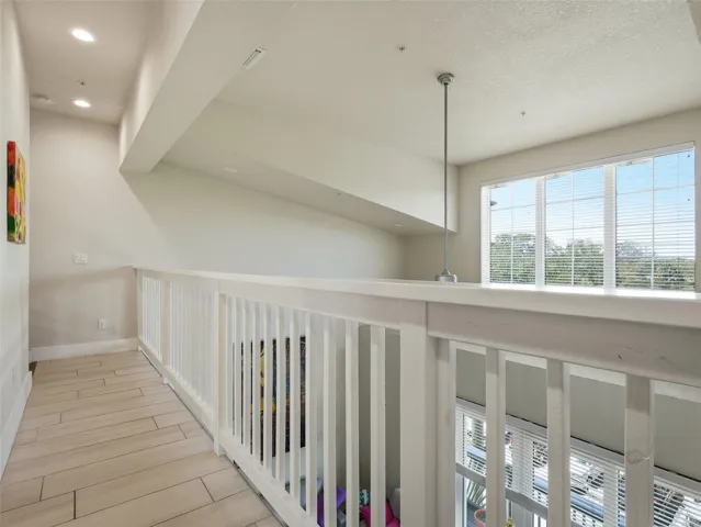 4th FL inside balcony