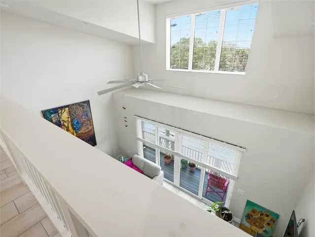 4th FL inside balcony