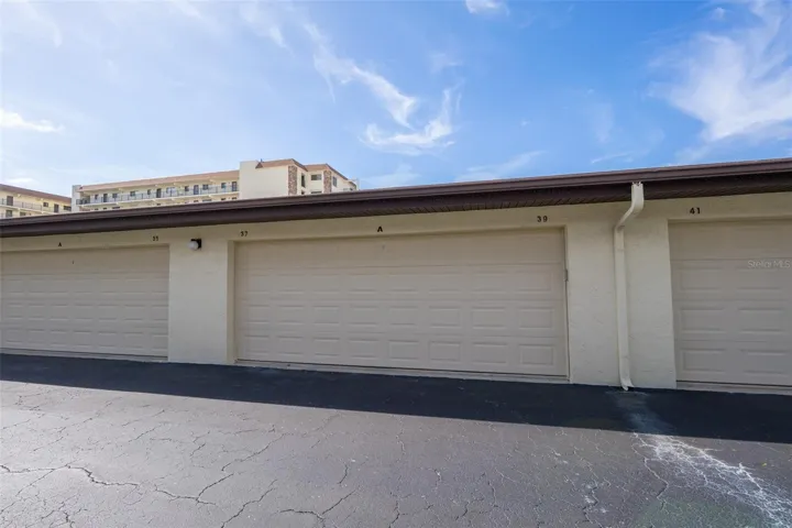 Deeded garage #A-39 included with Unit 102