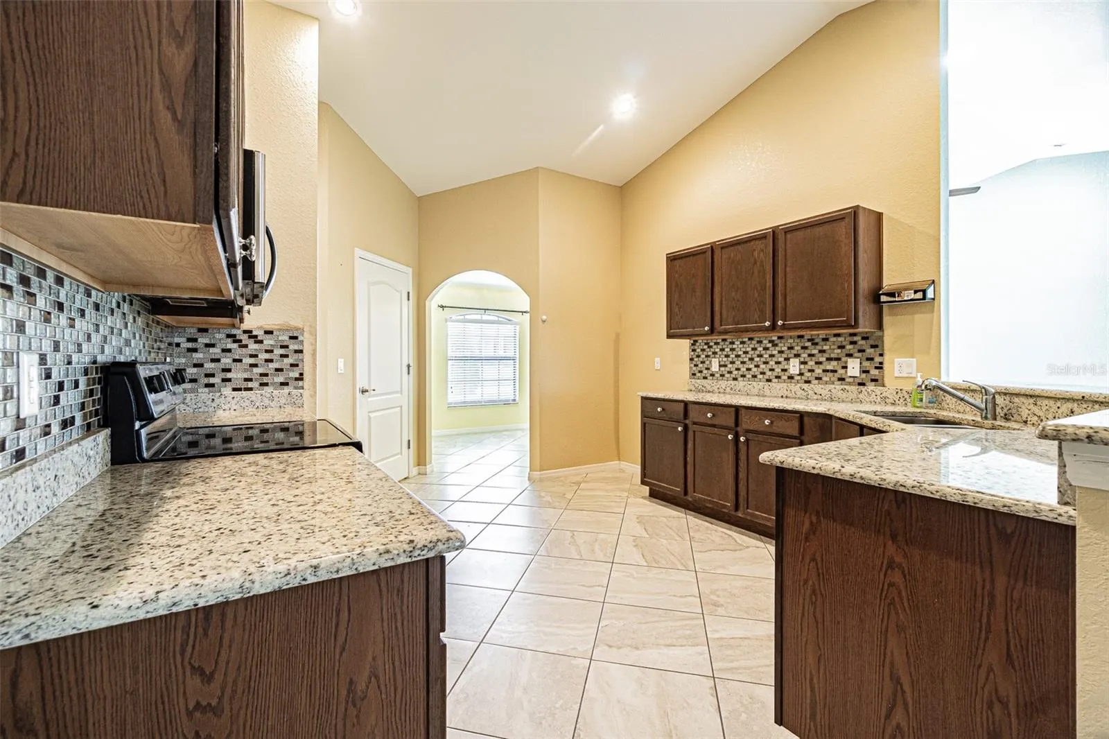 1311 Evergreen Park Cir, Lakeland, Florida 33813 — photo 5