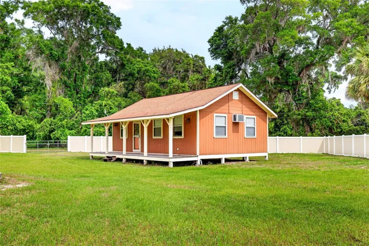 Guest House 2 (650sqft)