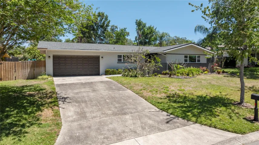 Welcome to 1531 Picardy Circle in Clearwater