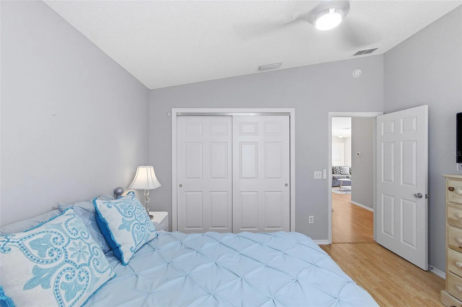 guest bedroom