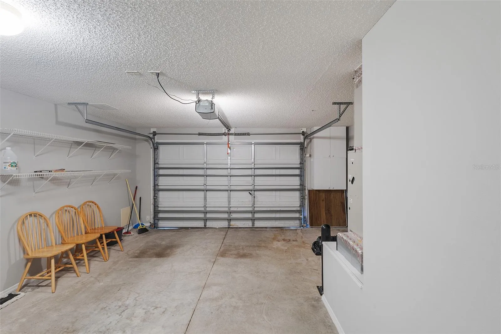 garage. - 1 car + golf cart
