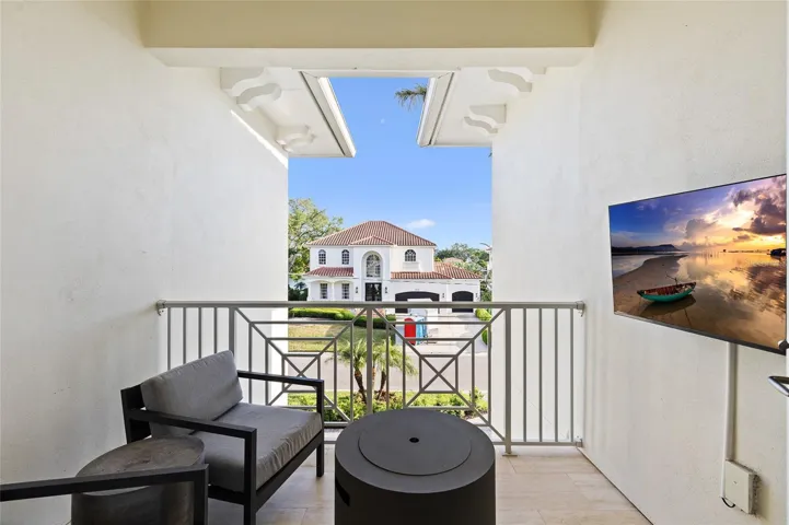 Upstairs Front Balcony