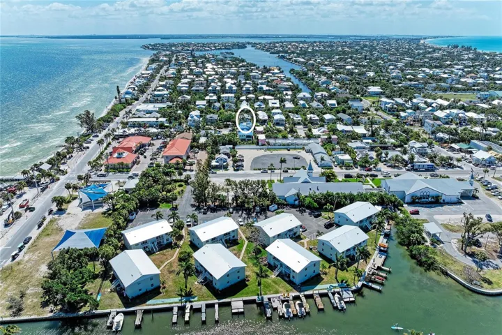 See Both Sunrise and Sunset On Anna Maria Island