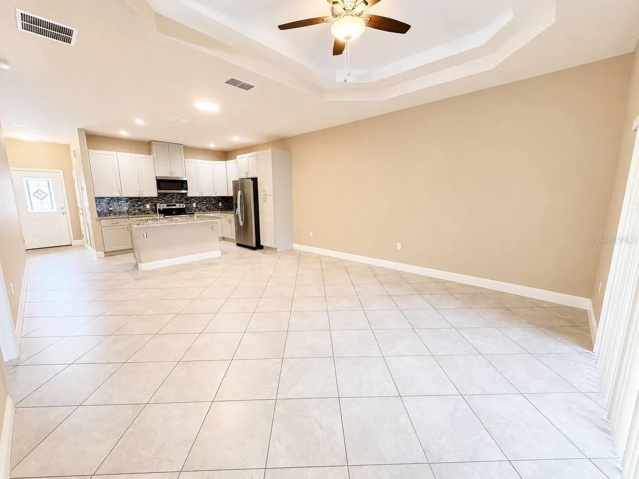 Living/Dining Area