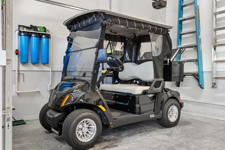 2019 Yamaha Drive Quietech EFI golf car.