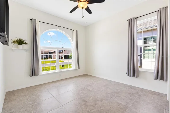 2nd bedroom.
