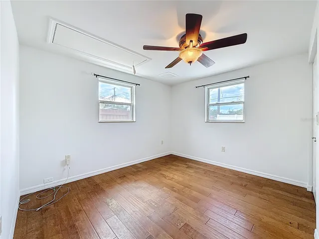2nd bedroom