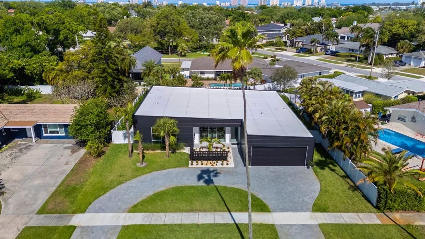 Custom Residence Designed and Built by Harper Hug
